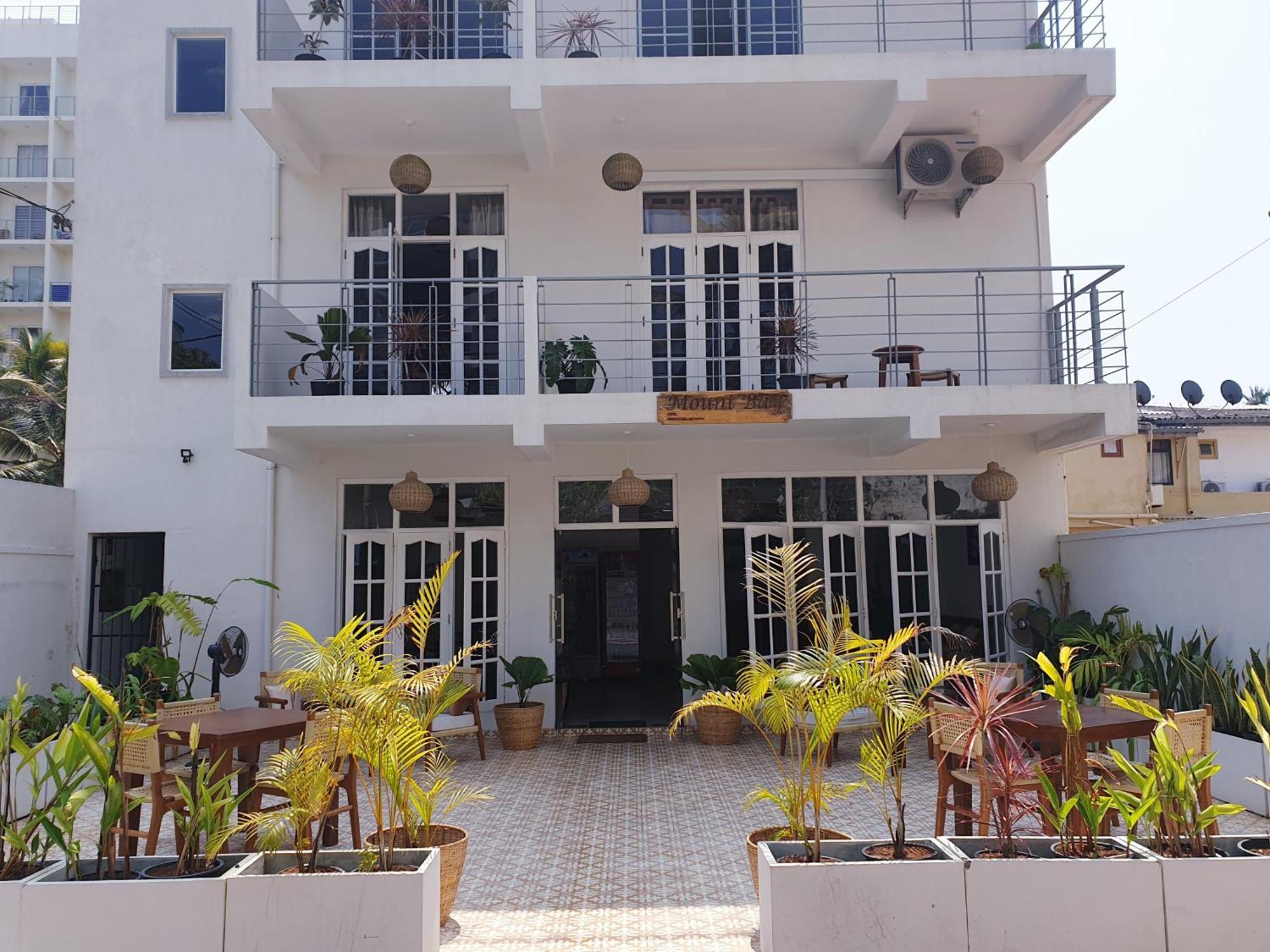 Hotel Mountbaylk à Dehiwala-Mont Lavinia Extérieur photo