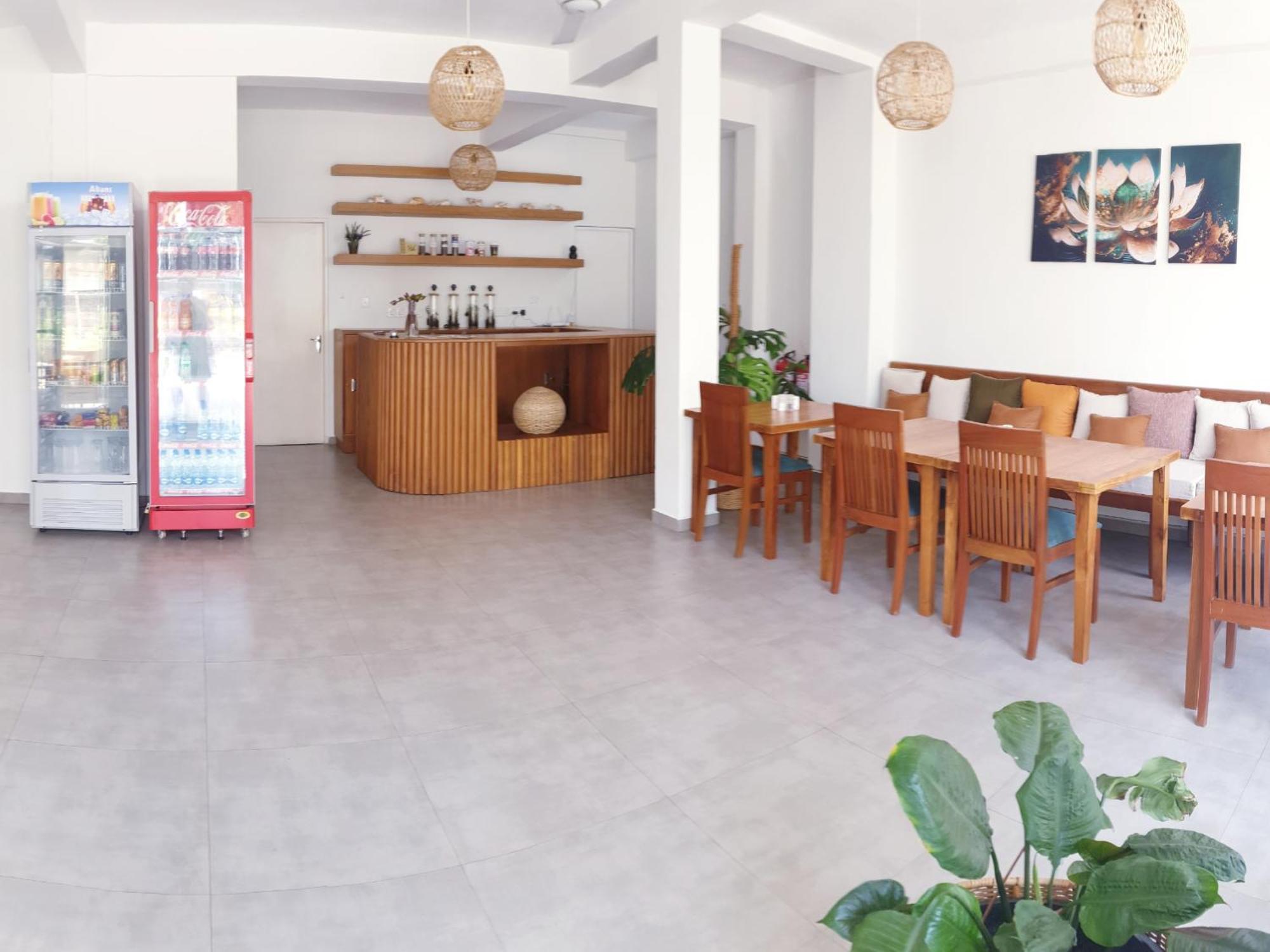 Hotel Mountbaylk à Dehiwala-Mont Lavinia Extérieur photo