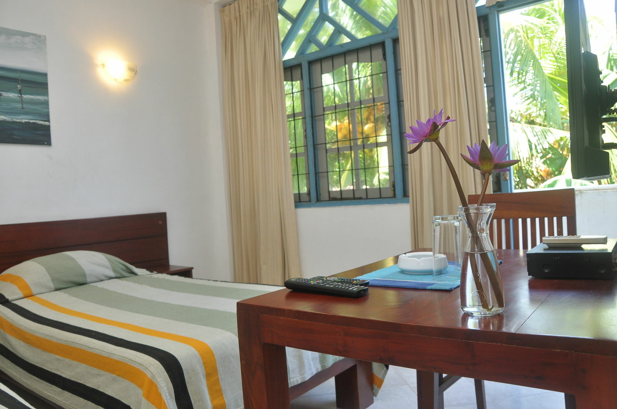 Hotel Mountbaylk à Dehiwala-Mont Lavinia Extérieur photo